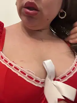 Snapshot of laarti chatting on June 21, 7:16 pm laarti online show from June 21, 7:16 pm