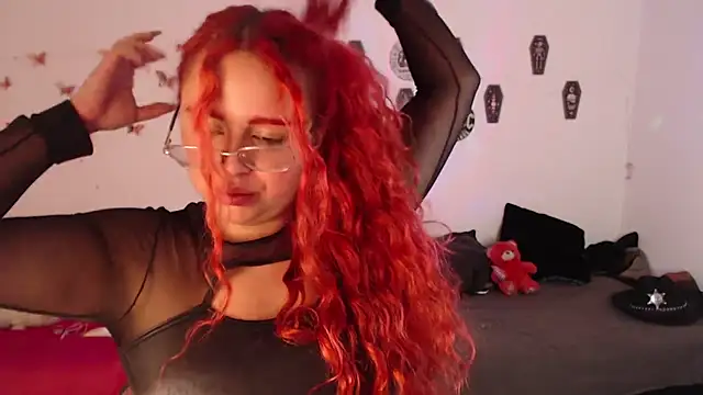 Snapshot of EstefyTabbo chatting on November 22, 11:09 am EstefyTabbo online show from November 22, 11:09 am