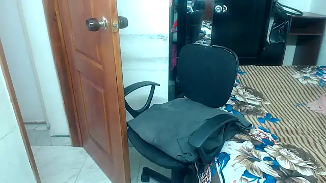 Siblleyx online show from February 7, 3:52 pm