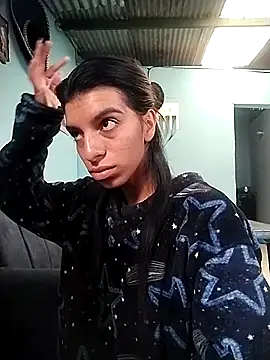 Ariell Kieran online show from April 11, 8:57 pm