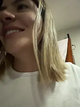 Andrea18 blonde online show from January 17, 3:50 pm