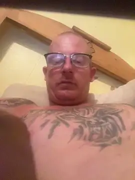 Snapshot of ClimbedCaelum chatting on October 11, 6:23 am ClimbedCaelum online show from October 11, 6:23 am