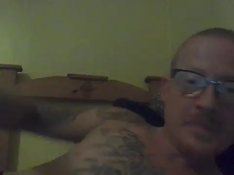 Snapshot of ClimbedCaelum chatting on October 26, 4:51 am ClimbedCaelum online show from October 26, 4:51 am