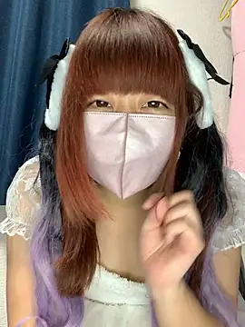 Snapshot of PINO_pino_01 chatting on November 26, 6:42 pm PINO pino 01 online show from November 26, 6:42 pm