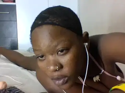 HotNSassy online show from February 4, 9:41 pm