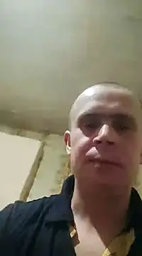 Snapshot of alex_brow_n chatting on February 5, 7:20 pm alex brow n online show from February 5, 7:20 pm