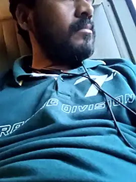 Snapshot of anandhababu chatting on December 5, 1:14 am anandhababu online show from December 5, 1:14 am