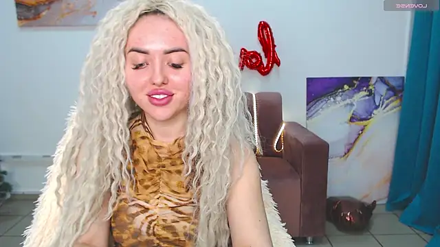 MissisCaty online show from February 25, 10:39 pm