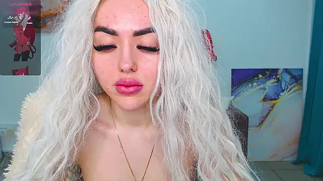 MissisCaty online show from March 15, 6:36 am