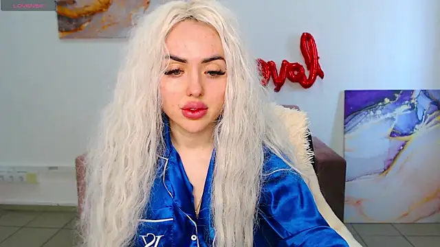 Snapshot of MissisCaty chatting on March 22, 9:56 am MissisCaty online show from March 22, 9:56 am