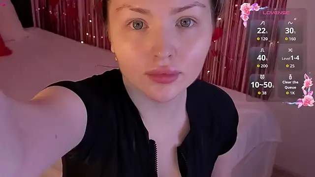 Lora Rosee online show from April 9, 12:10 pm