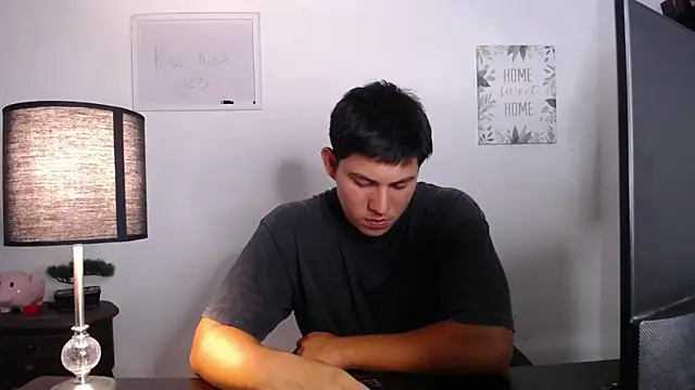 JamesCr  online show from October 15, 1:50 am