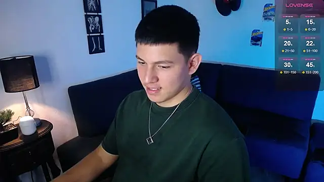 JamesCr  online show from April 16, 1:12 pm