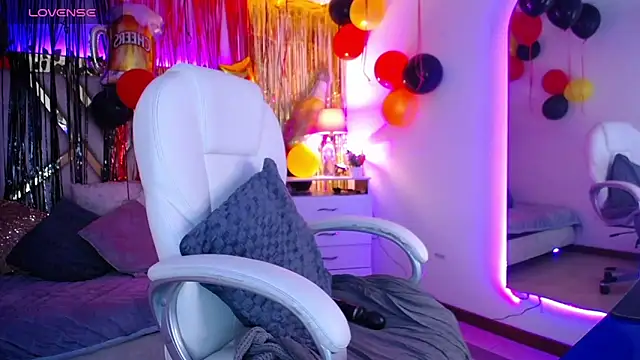 Alexaamoon  online show from September 26, 3:38 pm