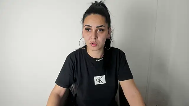 NicoleKatee online show from November 4, 2:49 pm