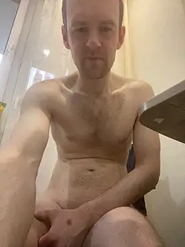 LynnAhNight online show from February 23, 5:27 am