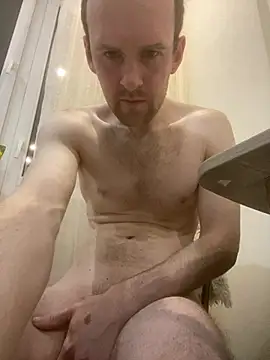 LynnAhNight online show from February 25, 3:16 am