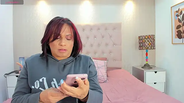 GochitaWild online show from March 27, 8:30 pm