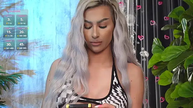 KarlaBart online show from November 30, 8:24 pm