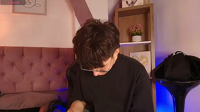 Snapshot of PepperTwink chatting on December 1, 4:45 pm PepperTwink online show from December 1, 4:45 pm