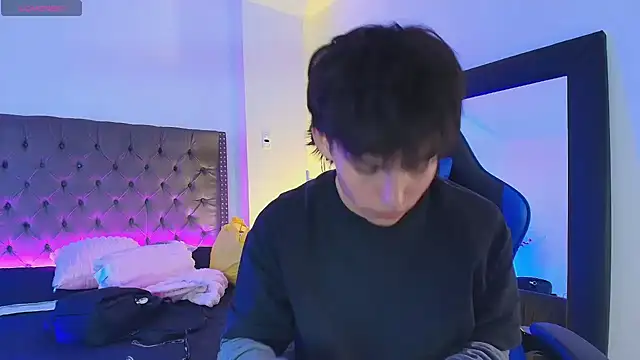 PepperTwink online show from February 21, 4:52 pm