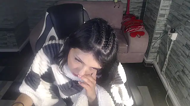 renata russo b online show from February 11, 8:26 am