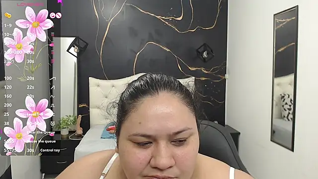 Aaliyah11 online show from March 12, 2:52 am