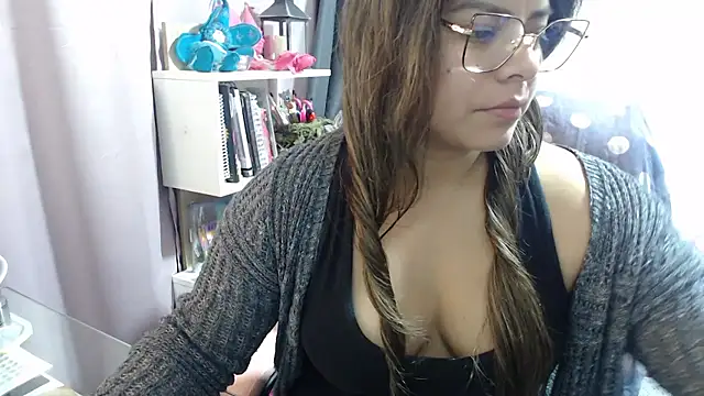 Snapshot of KatteAngelLat chatting on October 22, 12:00 am KatteAngelLat online show from October 22, 12:00 am