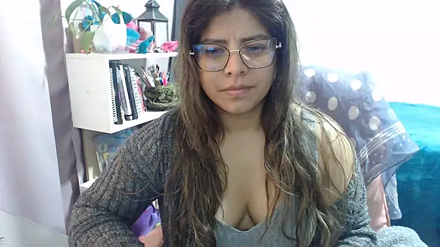 Snapshot of KatteAngelLat chatting on November 12, 11:58 pm KatteAngelLat online show from November 12, 11:58 pm