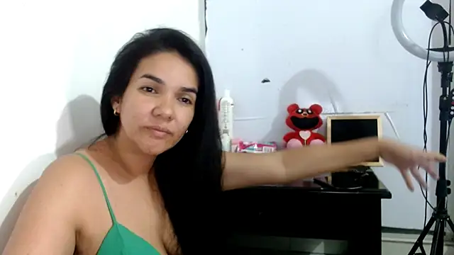 tezza smith online show from February 24, 3:55 am