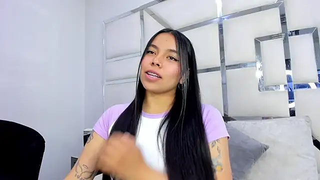 ZoeWan69 online show from October 27, 12:53 pm