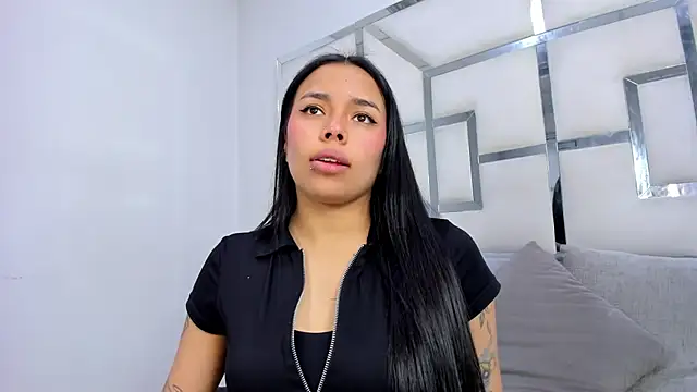 ZoeWan69 online show from November 22, 1:54 pm