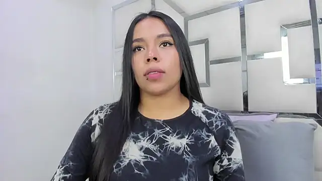 ZoeWan69 online show from April 7, 2:06 pm