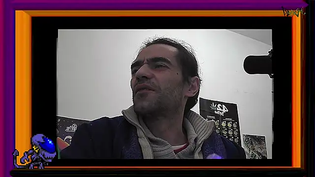 Snapshot of ReyDeBotones chatting on March 22, 9:42 pm ReyDeBotones online show from March 22, 9:42 pm