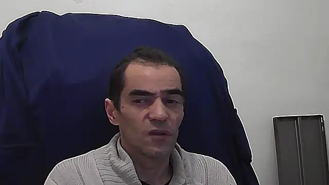 ReyDeBotones online show from March 8, 2:04 am