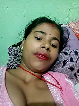 Snapshot of Miss_triha chatting on November 4, 11:48 pm Miss triha online show from November 4, 11:48 pm