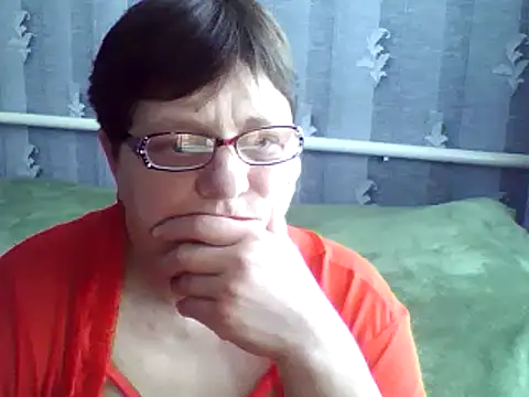 Snapshot of ElzaJewel chatting on March 5, 1:06 pm ElzaJewel online show from March 5, 1:06 pm