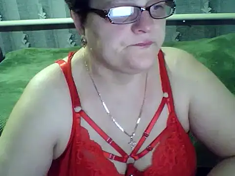 Snapshot of ElzaJewel chatting on March 23, 3:43 am ElzaJewel online show from March 23, 3:43 am