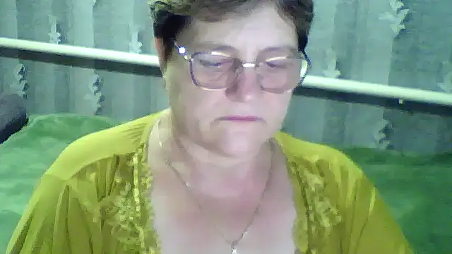 Snapshot of ElzaJewel chatting on October 7, 5:04 am ElzaJewel online show from October 7, 5:04 am