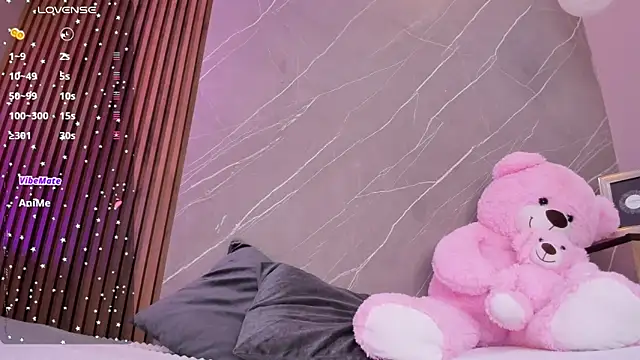 ariana jhonson1 online show from November 25, 12:05 pm