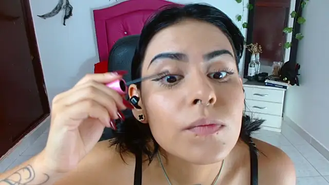 Snapshot of veronica_luar chatting on July 2, 7:20 pm veronica luar online show from July 2, 7:20 pm