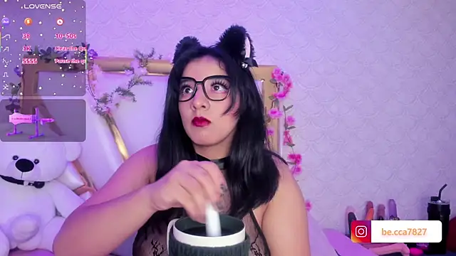 BeccaMathew online show from November 5, 1:05 am