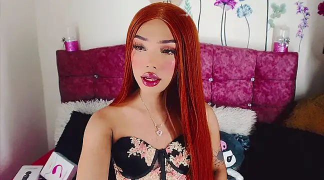 Khloe Leal online show from February 26, 8:44 pm