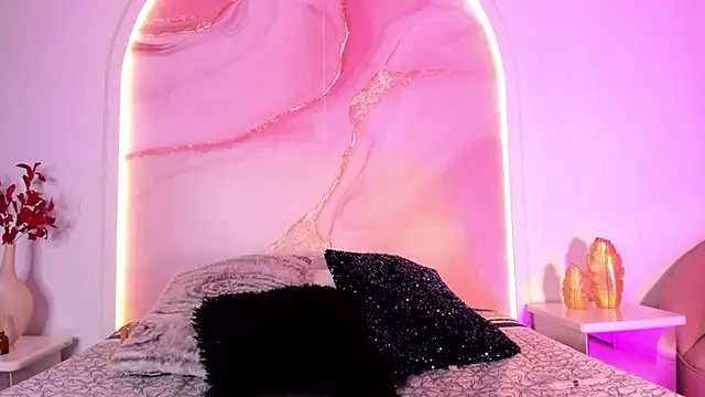 Sofii Lopezz online show from February 17, 12:27 pm