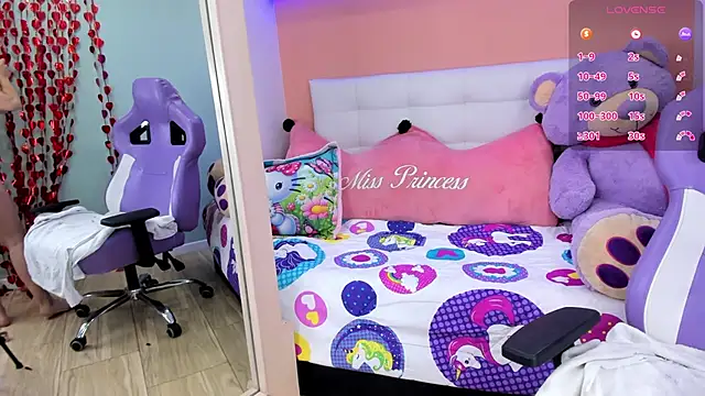 Snapshot of miss__lizeth chatting on February 14, 9:21 pm miss lizeth online show from February 14, 9:21 pm