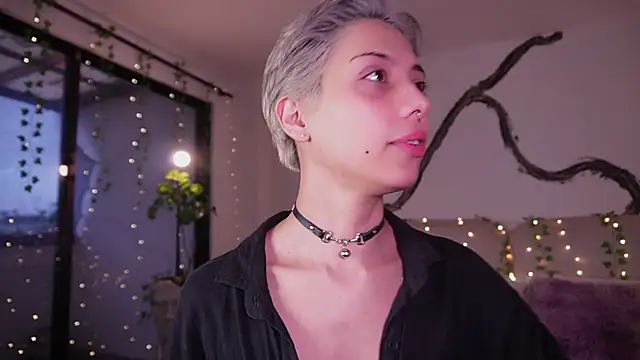 Snapshot of soidai_miiu chatting on October 12, 11:20 am soidai miiu online show from October 12, 11:20 am