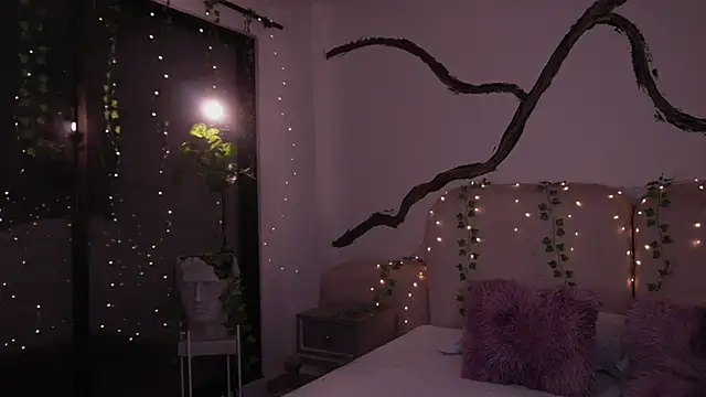 Snapshot of soidai_miiu chatting on October 16, 12:11 am soidai miiu online show from October 16, 12:11 am