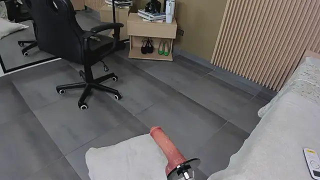 JessyCream online show from February 21, 2:23 am