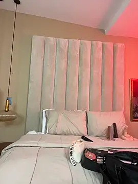 JessyCream online show from June 3, 1:14 pm
