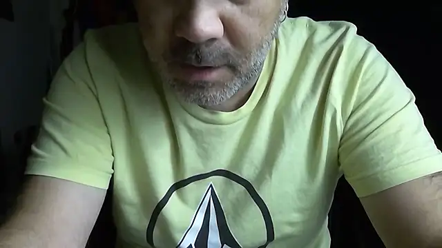 Snapshot of arka6 chatting on April 30, 8:57 pm arka6 online show from April 30, 8:57 pm